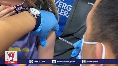 Pfizer xin tiêm mũi tăng cường cho trẻ từ 5-11 tuổi