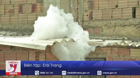 “Mây” bọt độc hại ở Colombia