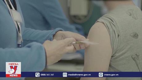 Quốc gia đầu tiên dừng tiêm vaccine COVID-19