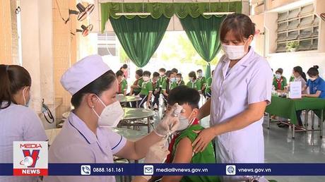 Long An tiêm vaccine cho trẻ từ 5 - 11 tuổi