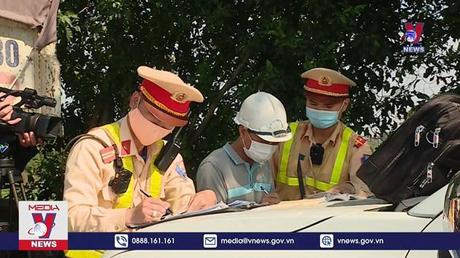 Ngày đầu tiên kỳ nghỉ lễ, xử lý gần 7.800 trường hợp vi phạm giao thông