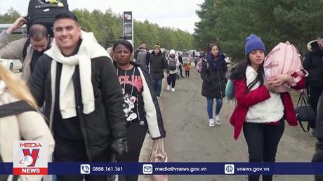 Đức tiếp nhận hơn 390.000 người dân Ukraine