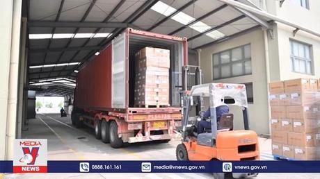 Tắc nghẽn nghiêm trọng tại cảng Thượng Hải (Trung Quốc)