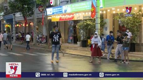 Khai trương tuyến phố đi bộ ở Cần Thơ và Sơn Tây