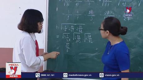 Làm việc xuyên nghỉ lễ, cấp mã định danh cho học sinh cuối cấp