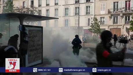 Tuần hành kỷ niệm 1/5 tại Pháp biến thành bạo loạn