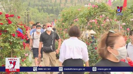 Sa Pa, Lào Cai đón lượng du khách tăng kỷ lục