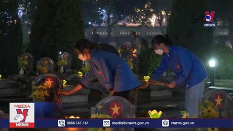 Tuổi trẻ Điện Biên thắp nến tri ân các anh hùng liệt sỹ