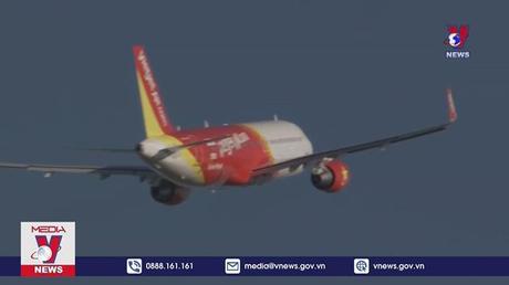 Hàng không xin giảm giá phí cất, hạ cánh