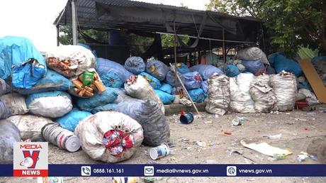 Nơi sống chung với rác thải nhựa 