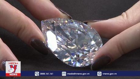 Viên kim cương trắng lớn nhất từng được đấu giá