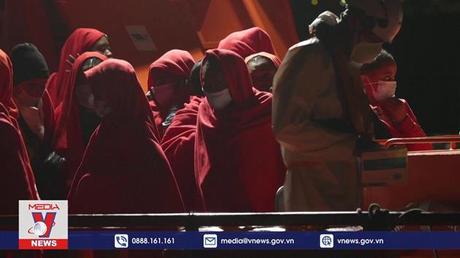 Tây Ban Nha giải cứu hàng trăm người di cư