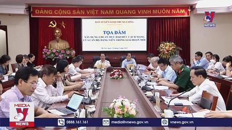 Xây dựng chuẩn mực đạo đức cách mạng cho cán bộ, đảng viên
