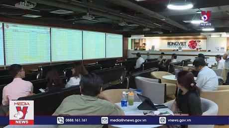 Giám sát chặt công ty chứng khoán, kiểm toán