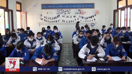 Học sinh cuối cấp Quảng Bình tập trung ôn luyện