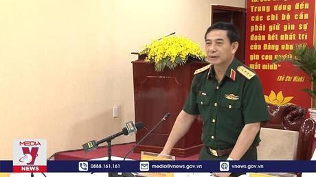 Bộ trưởng Bộ Quốc phòng thăm và làm việc tại Bình Phước