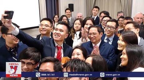 Thủ tướng gặp gỡ trí thức Việt Nam tại New York