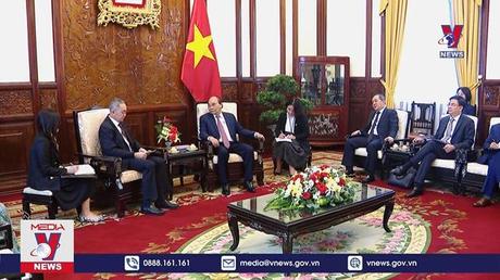 Chủ tịch nước Nguyễn Xuân Phúc tiếp Đại sứ Brunei chào từ biệt