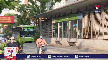 Lượng hành khách xe buýt, đường sắt đô thị liên tục tăng