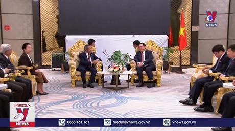 Chủ tịch Quốc hội tiếp Chủ tịch Hội hữu nghị Lào - Việt