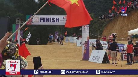 SEA Games 31: Việt Nam giành Huy chương Bạc môn Xe đạp băng đồng tiếp sức