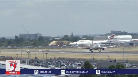 Anh trừng phạt 3 hãng hàng không lớn của Nga