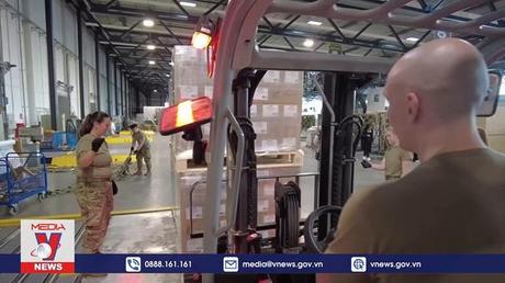 Mỹ tìm cách giải quyết việc thiếu hụt sữa bột trẻ em