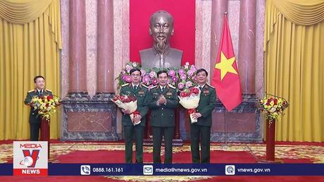 Trao các Quyết định thăng quân hàm lên Thượng tướng QĐND