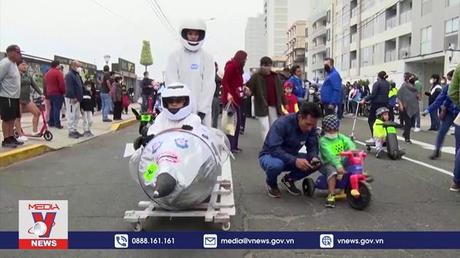 Đua xe làm từ vật liệu tái chế tại Peru