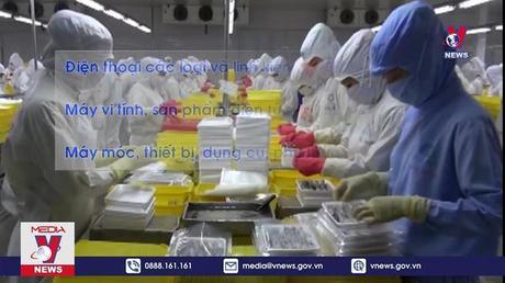 Cán cân thương mại hàng hóa đảo chiều