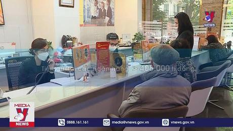 Lãi suất tiết kiệm tăng, hơn 400.000 tỷ đồng gửi ngân hàng