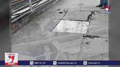 Đơn vị quản lý cầu Long Biên nói về lỗ thủng mặt cầu
