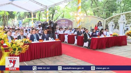 Đón nhận bằng Di tích quốc gia đặc biệt “Thăng Long Tứ trấn”