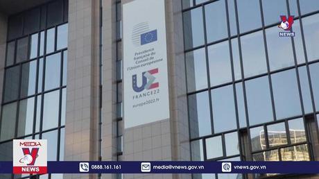 EU nêu lộ trình trừng phạt dầu mỏ Nga