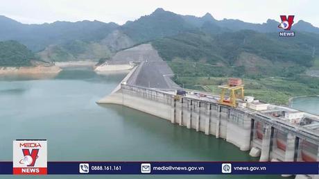 Thủy điện Tuyên Quang mở 2 cửa xả đáy