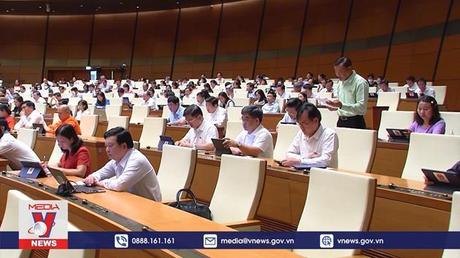 Quốc hội thảo luận về tình hình kinh tế - xã hội
