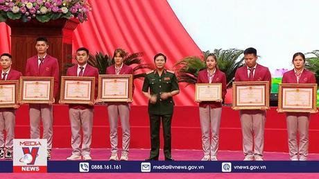 Tuyên dương tập thể cá nhân tham gia Sea Games 31 và Gìn giữ hòa bình LHQ