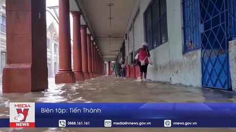 Mưa lớn ở Cuba gây thiệt hại về người và tài sản