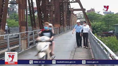 Mãi rót vốn cho cây cầu 120 năm tuổi?