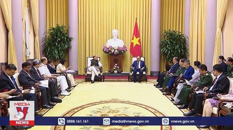 Chủ tịch nước tiếp Bộ trưởng quốc phòng Ấn Độ