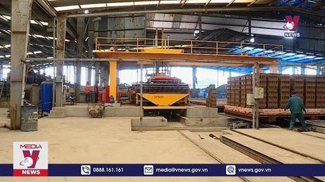 Hướng dòng vốn ngân hàng vào sản xuất kinh doanh