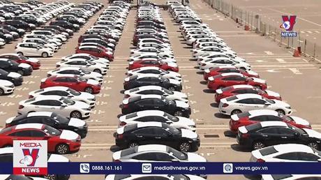 Cả nước nhập khẩu gần 14.000 ô tô