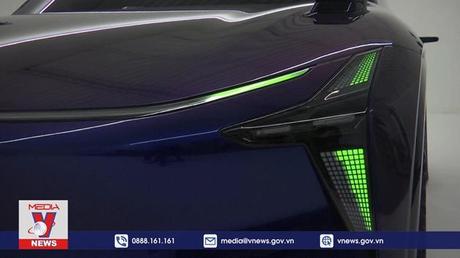 Baidu ra mắt xe concept “robot”