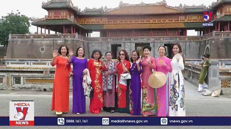 Ngày hội Áo dài cộng đồng Huế năm 2022