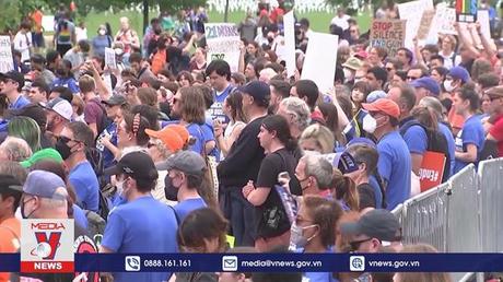 Biểu tình lớn phản đối bạo lực súng đạn tại Mỹ