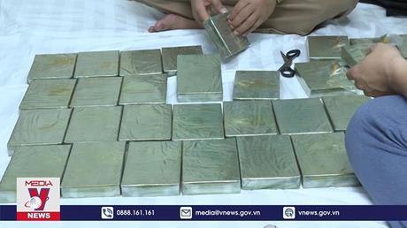 Phú Thọ bắt giữ đối tượng vận chuyển 30 bánh heroin