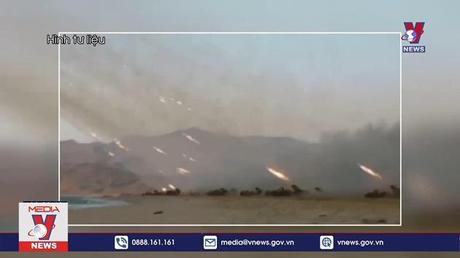 Triều Tiên bắn nhiều đạn pháo từ bệ phóng tên lửa