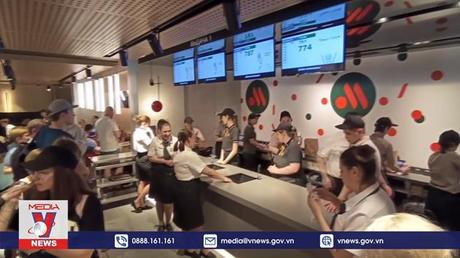 Người Nga xếp hàng dài trải nghiệm hương vị 'McDonald's mới'