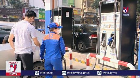 Bộ Tài chính muốn tiếp tục giảm thuế với xăng dầu