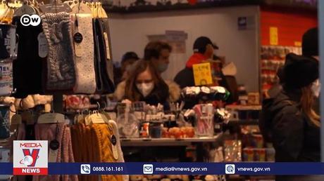 Số ca mắc mới COVID-19 tăng mạnh tại Tây Âu